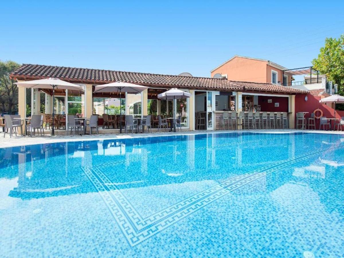 Asteraki Poolside Apartment By Dadovillas Acharavi  Exterior photo